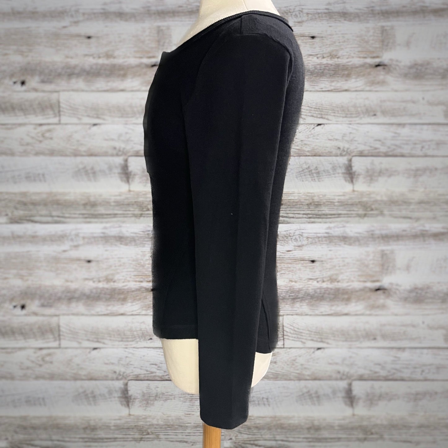 Ribbed Long Sleeve Thermal Henley Shirt in Black