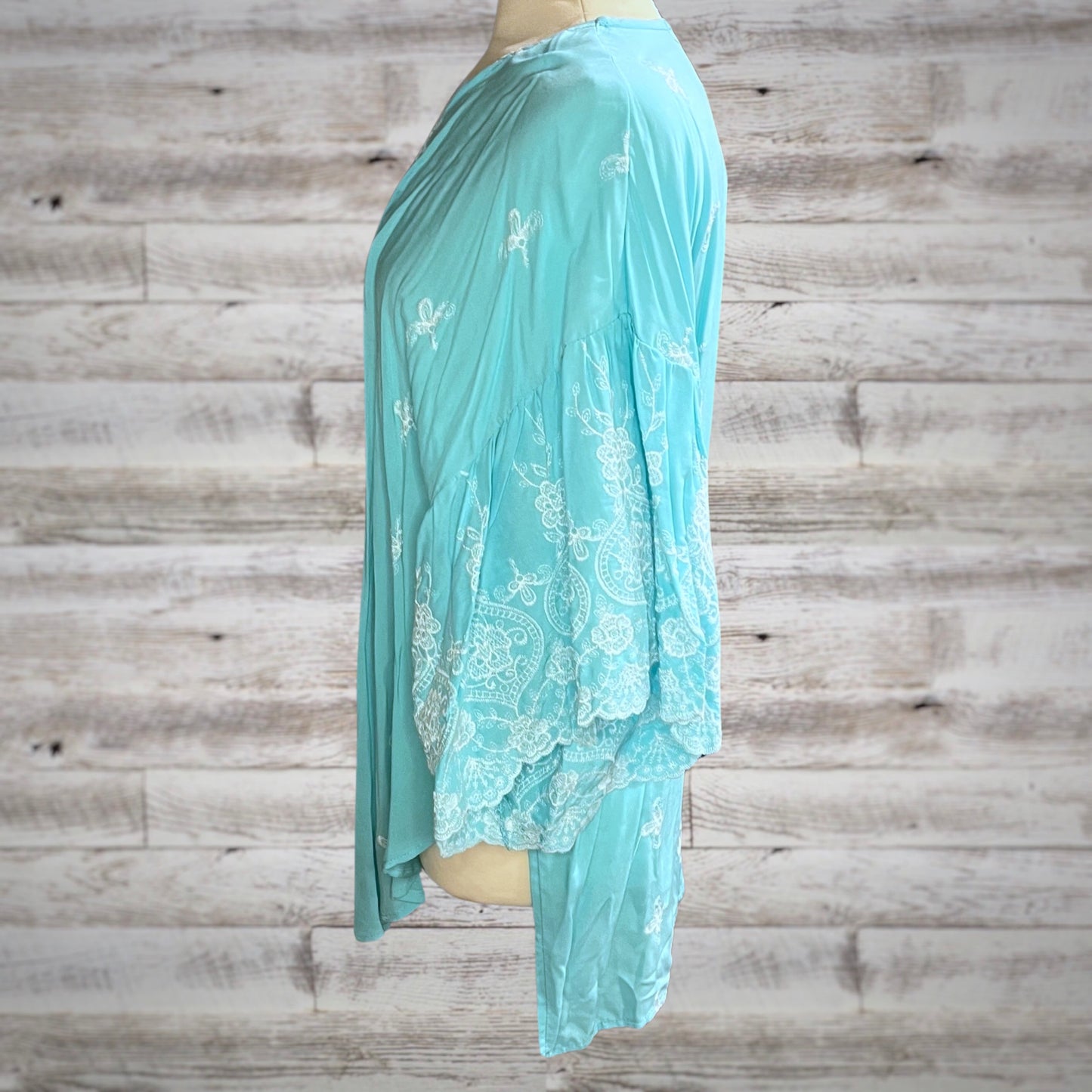 Embroidered Trumpet Sleeve Open Kimono Top in Aqua