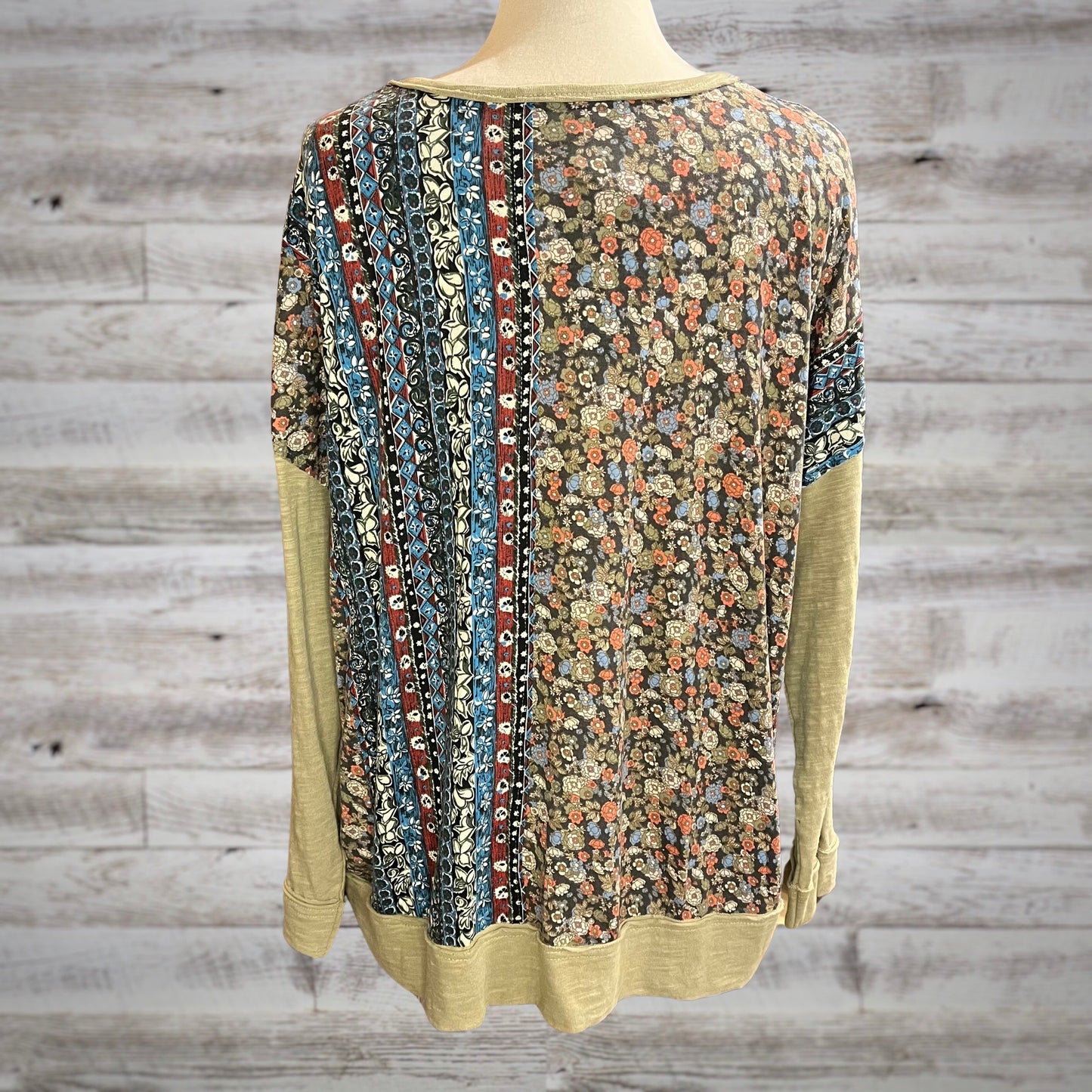 Floral Colorblock Crewneck Top in Sage