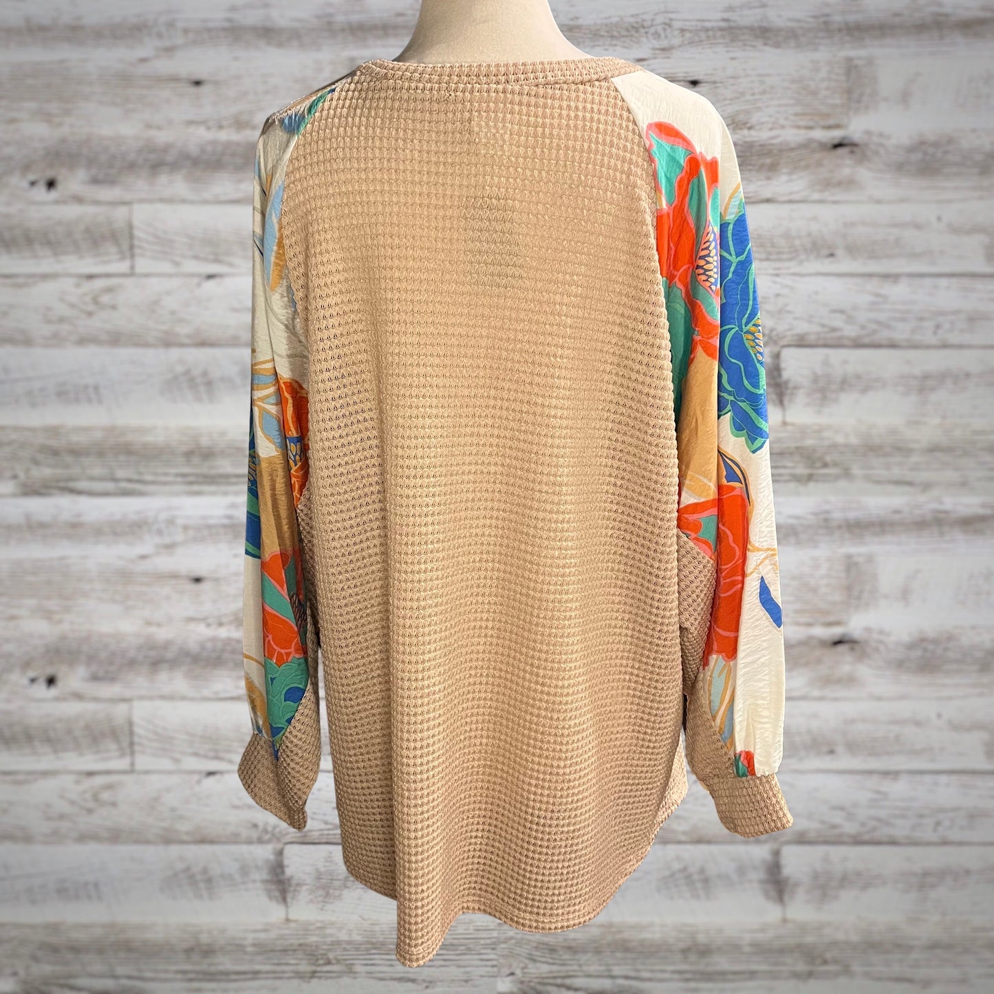 PLUS Summer Floral Waffle Knit Dolman Sleeve Top in Beige