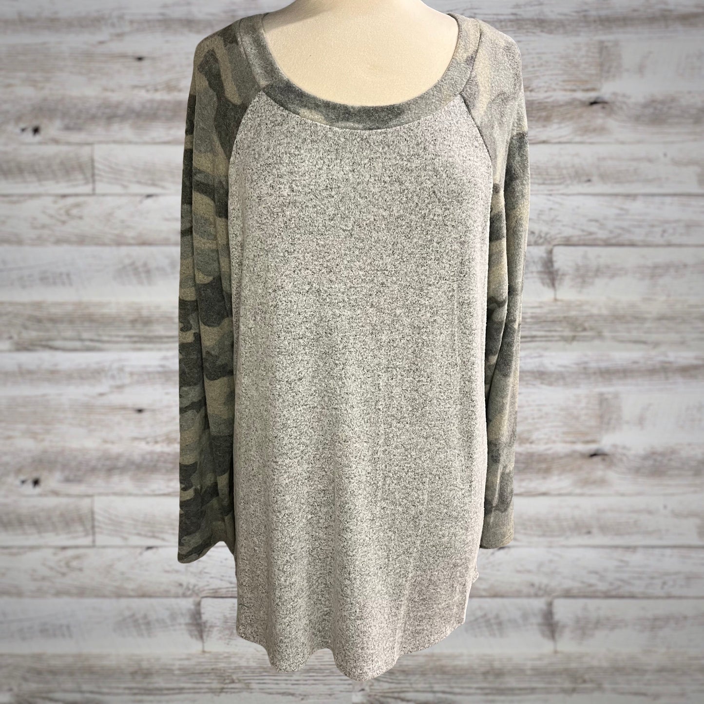 PLUS Super Soft Fleece Camo Baseball Tee