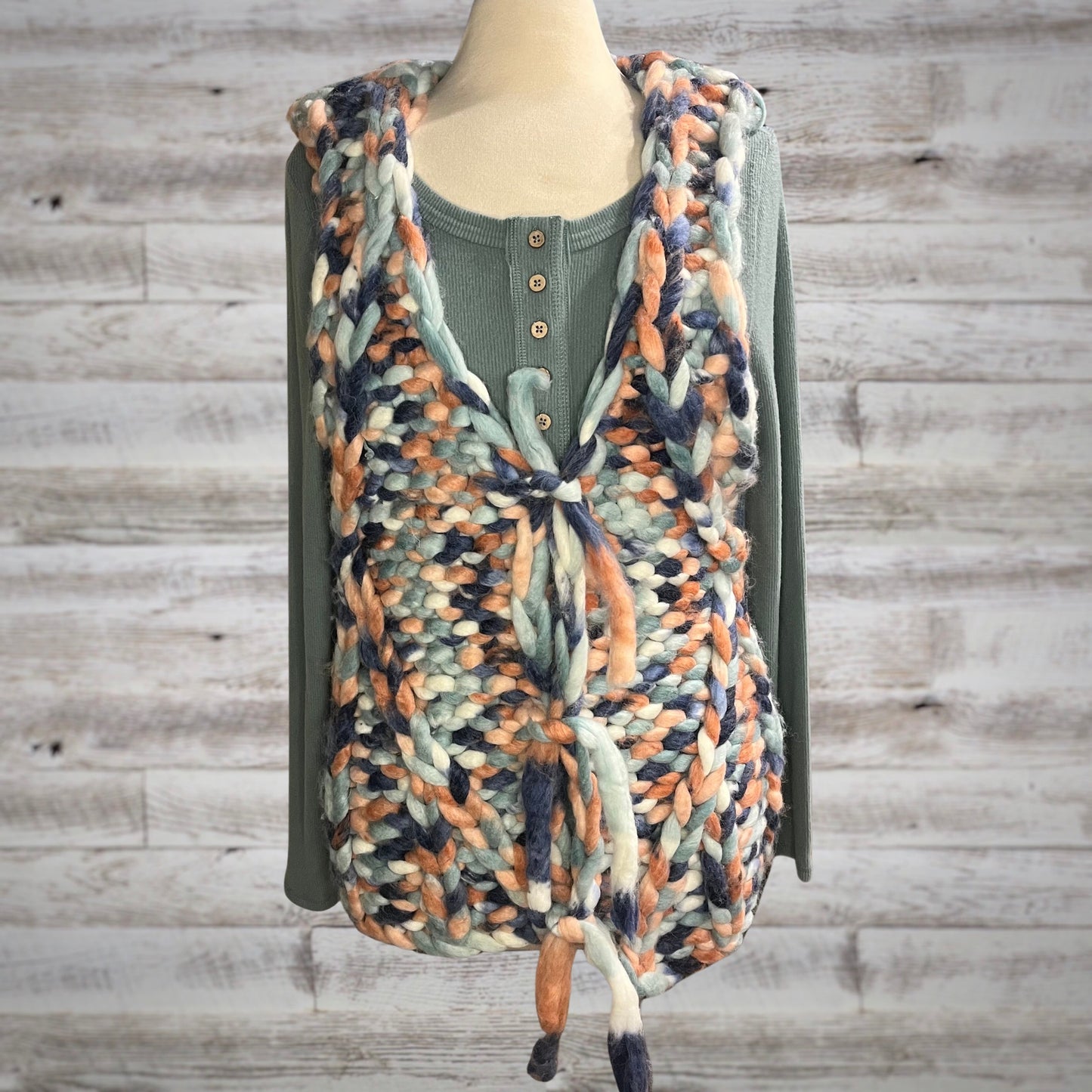 POL Chunky Fingerknit Wool Vest in Seafoam/Salmon
