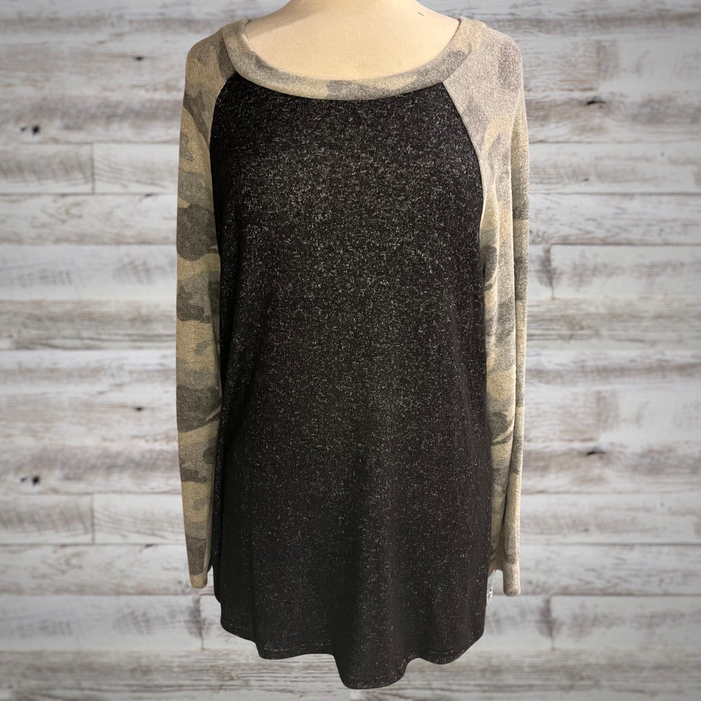 PLUS Super Soft Fleece Camo Baseball Tee