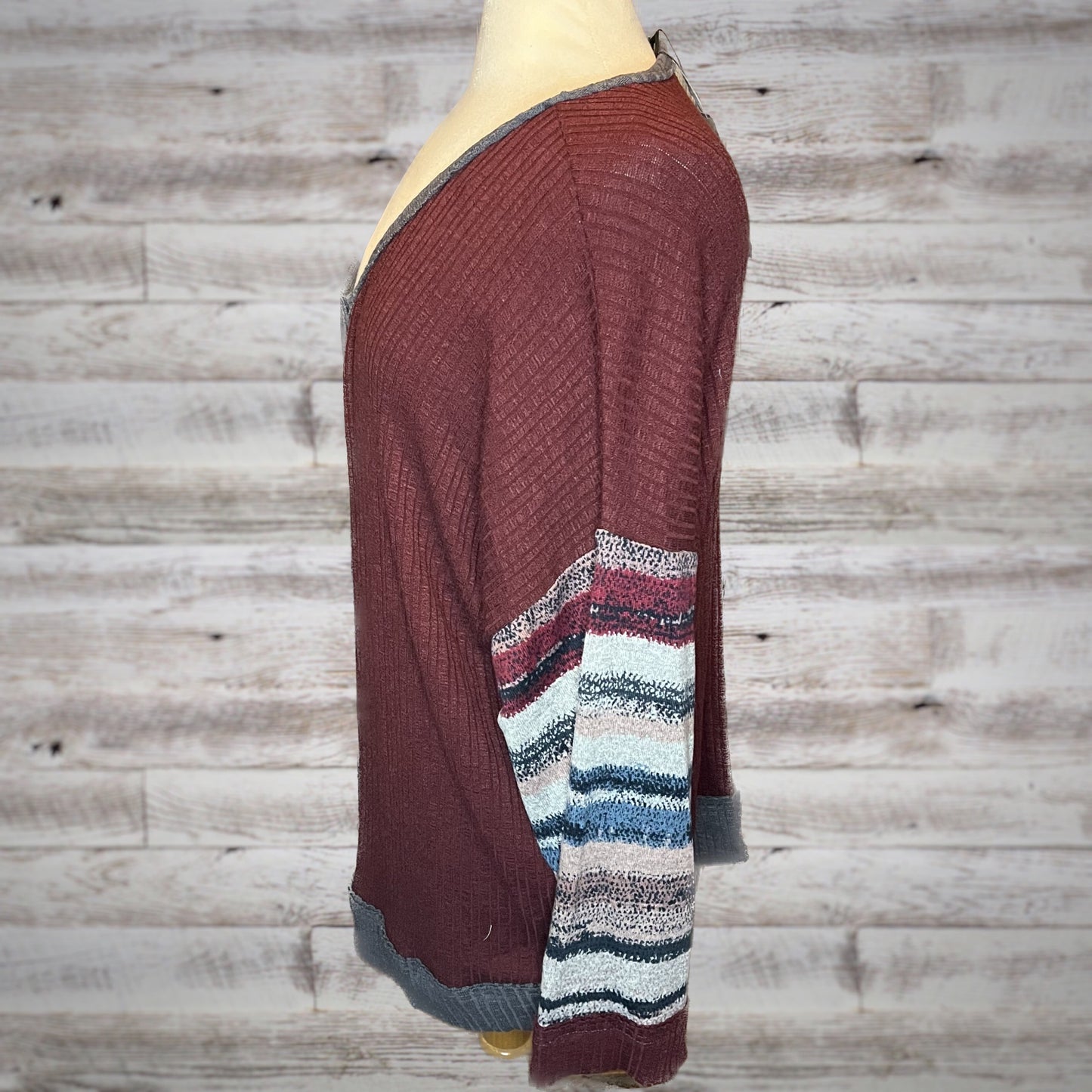Mixed Stripe Print V Neck Ribbed Knit Top