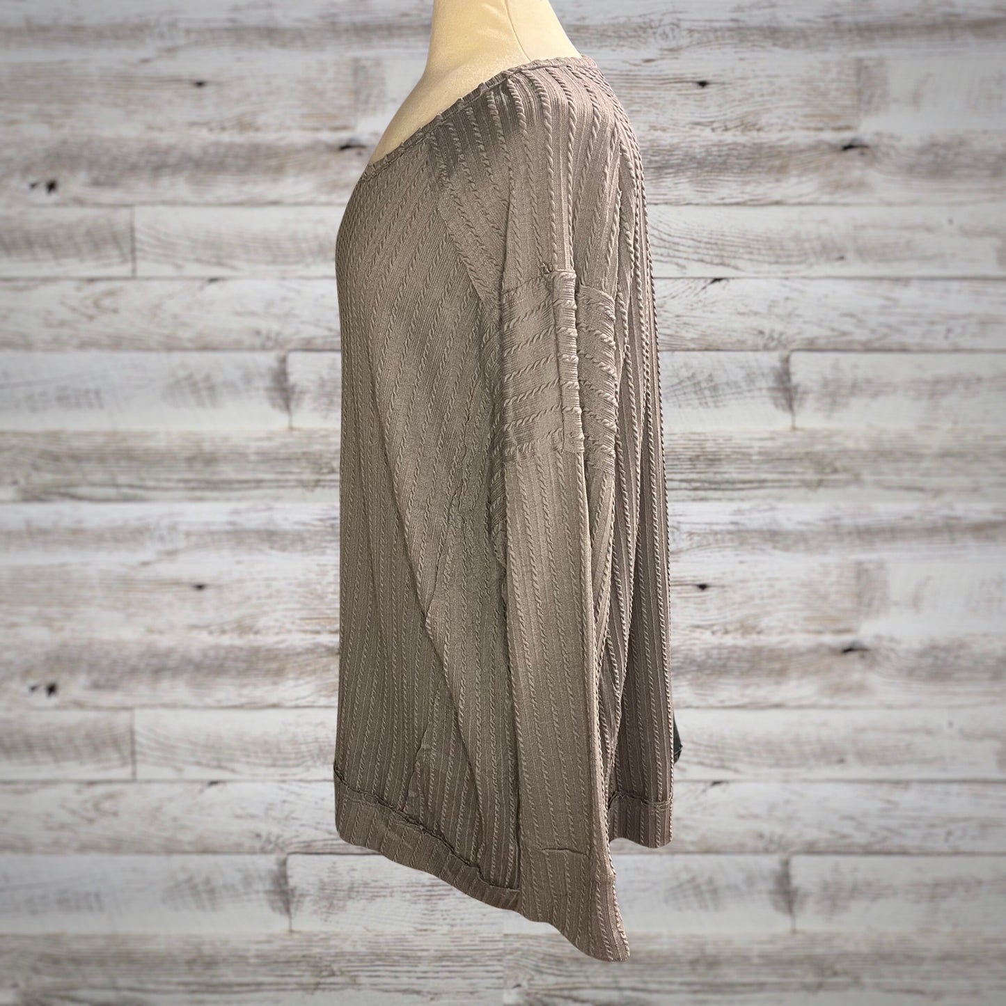 PLUS Lightweight Cable Knit Tunic Top in Gray