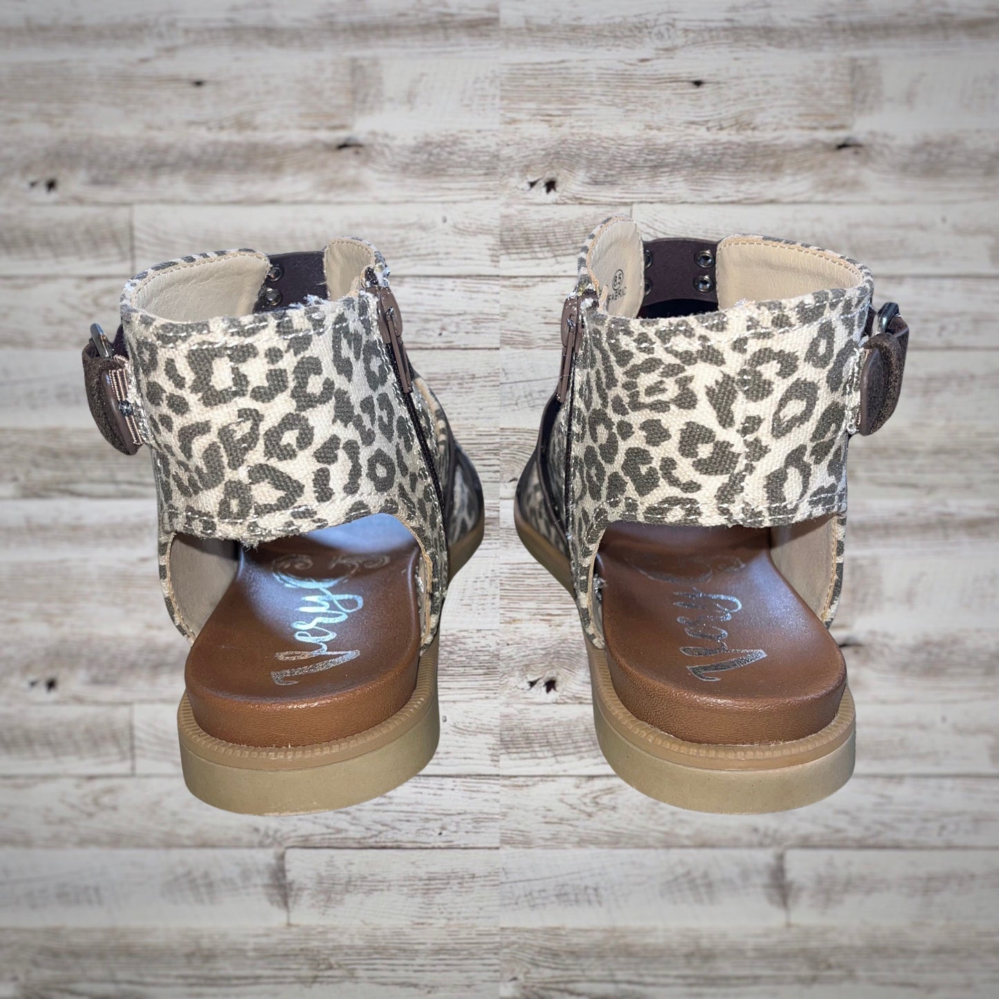 Very G Blazing Leopard Buckle Sandals in Cream