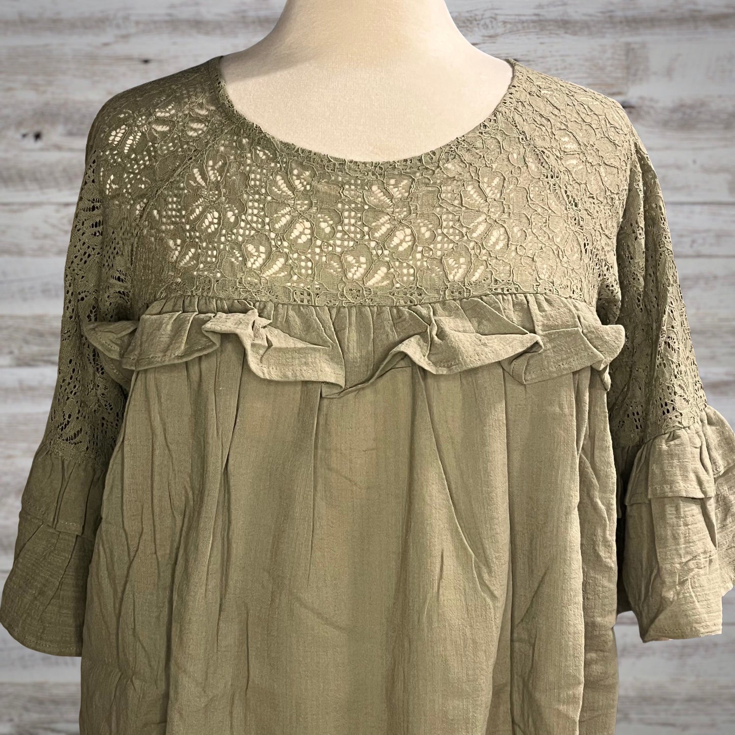 Cotton Lace Yoke Ruffle Sleeve Top in Olive