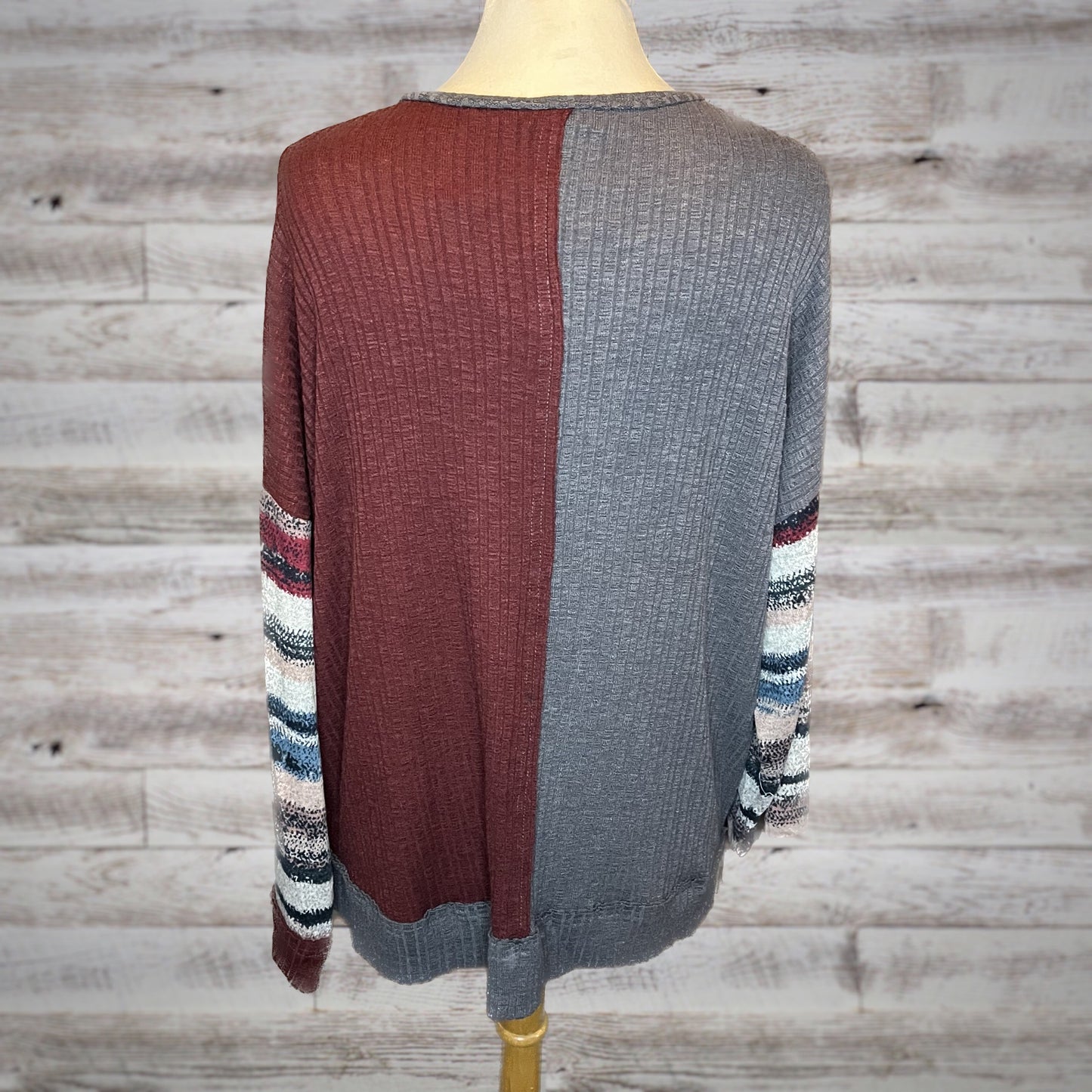Mixed Stripe Print V Neck Ribbed Knit Top