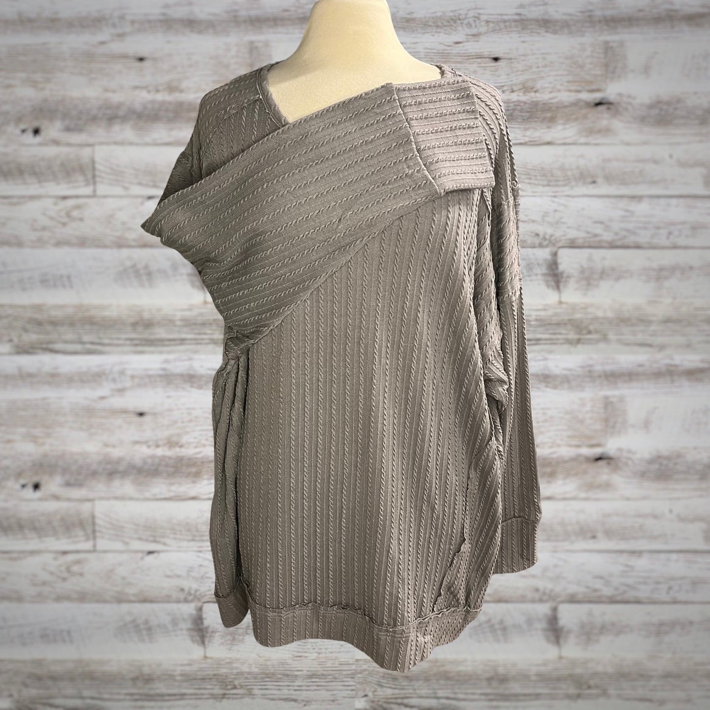 PLUS Lightweight Cable Knit Tunic Top in Gray