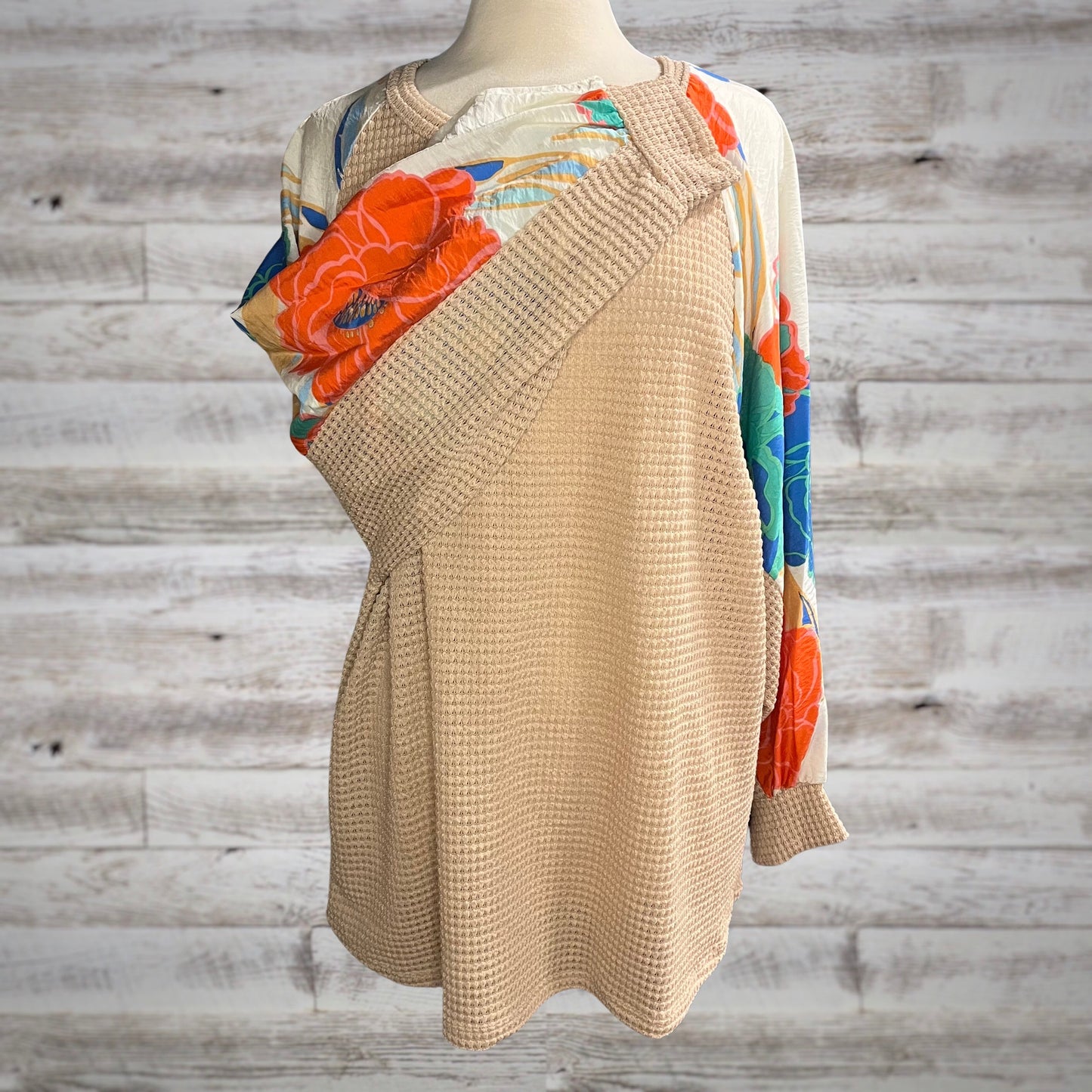 PLUS Summer Floral Waffle Knit Dolman Sleeve Top in Beige