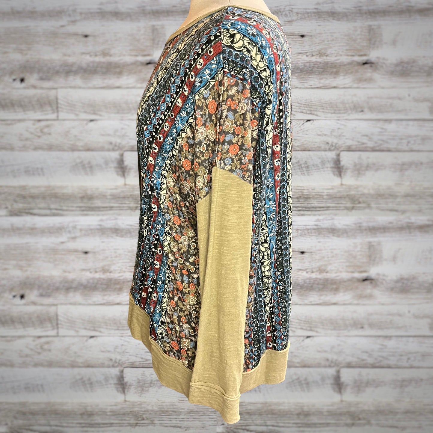 Floral Colorblock Crewneck Top in Sage