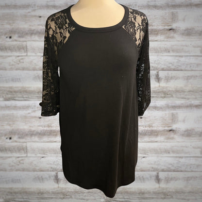 Sheer Lace Baseball Sleeve Tee in Black