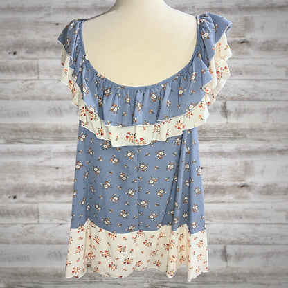 PLUS Ruffled Dainty Floral Crepe Woven Blouse in Blue/White