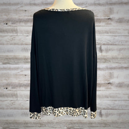 PLUS Leopard Trim Heart Long Sleeve Tee in Black