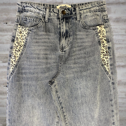 Leopard Mom Jeans in Distressed Light Wash