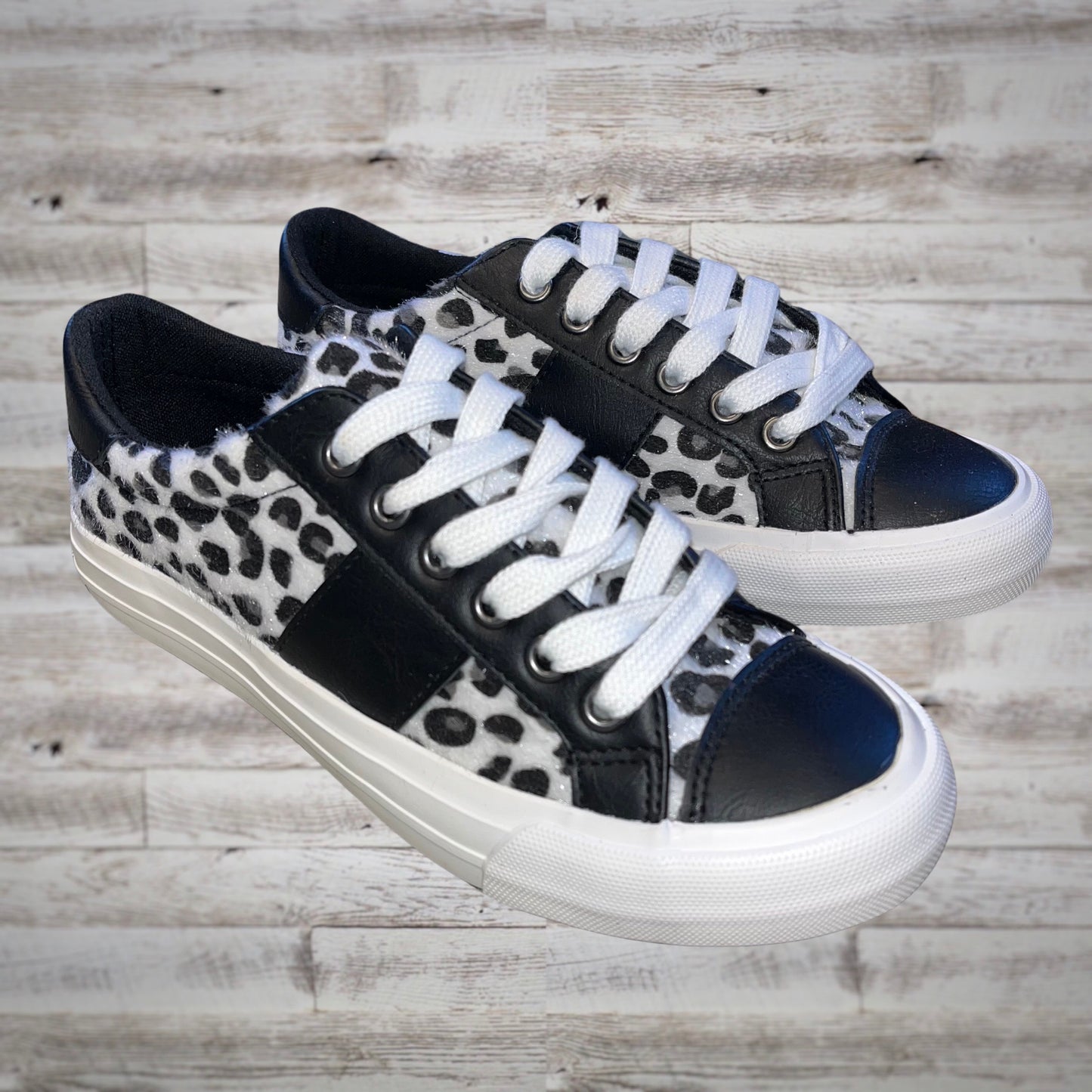 Very G Leopard Calf Hair Casual Lace Up Sneakers