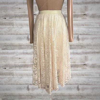 Bohemian Lace Doily Pull On Maxi Skirt in Ivory